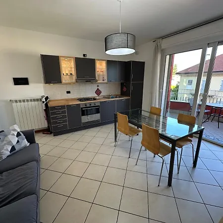 Red Palace Apartment