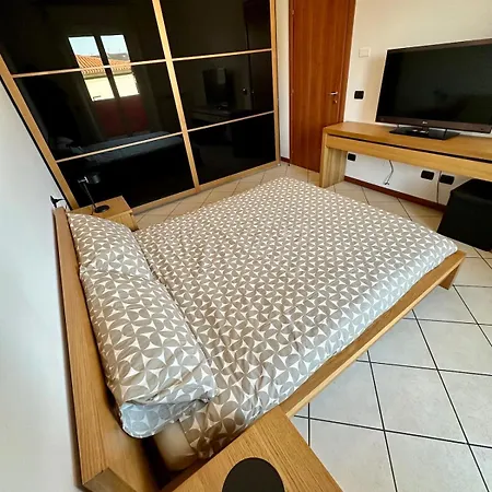 Red Palace Apartment *